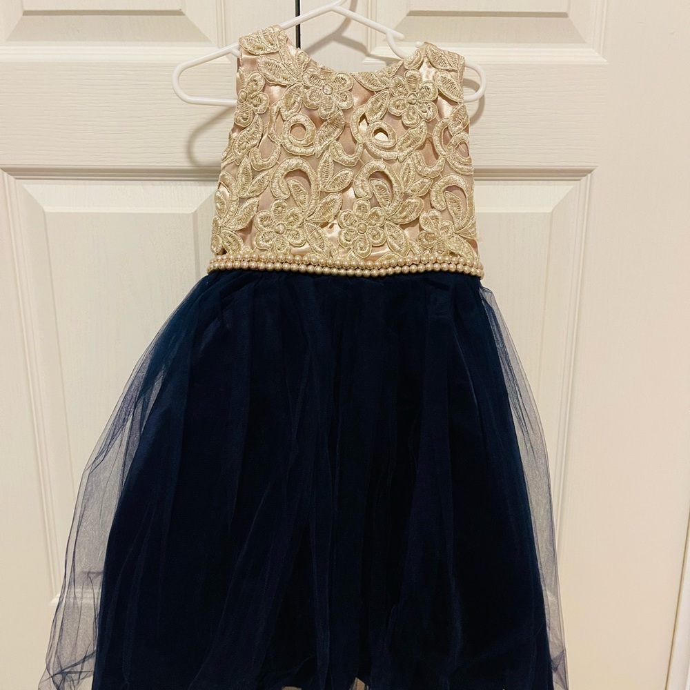 Holiday dress